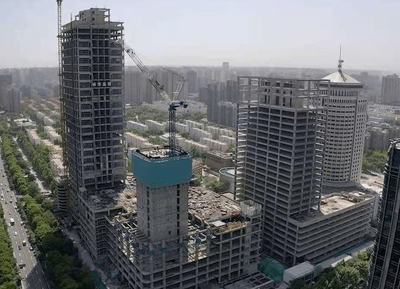 河南有處爛尾多年的樓盤,兩位開發(fā)商"圈錢"跑路,如今復工無期